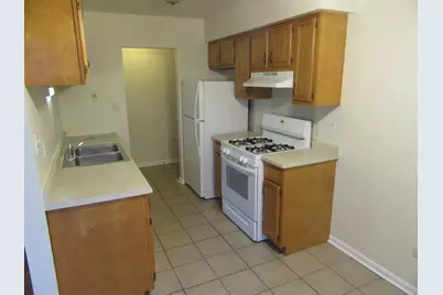 135 Pickwick Drive #A, Schaumburg, IL 60193 - Photo 2