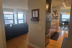 30 E Huron St, Chicago, IL 60611 - Photo 2