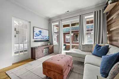 964 W Cuyler Avenue #3S, Chicago, IL 60613 - Photo 4