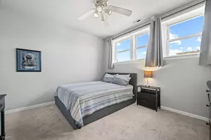 964 W Cuyler Ave, Chicago, IL 60613 - Photo 8