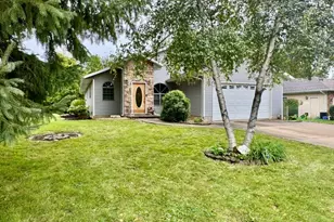 17 Heather Dr, Lasalle, IL 61301 - Photo 1