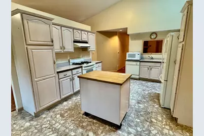 17 Heather Drive, Lasalle, IL 61301 - Photo 6