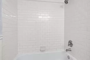 1485 Westbury Dr, Hoffman Estates, IL 60192 - Photo 20