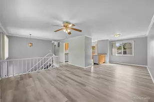 1485 Westbury Dr, Hoffman Estates, IL 60192 - Photo 4