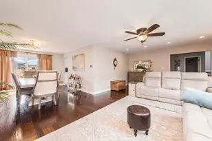 49 Park Ln, Park Ridge, IL 60068 - Photo 4
