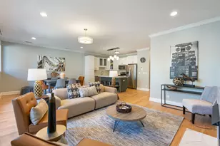 2463 W Foster Ave, Chicago, IL 60625 - Photo 12