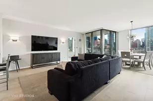 501 N Clinton St, Chicago, IL 60654 - Photo 8