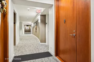 501 N Clinton St, Chicago, IL 60654 - Photo 4