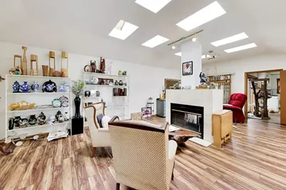 915 W Lawrence Avenue, Chicago, IL 60640 - Photo 8