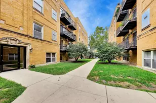 1639 W Farwell Ave, Chicago, IL 60626 - Photo 2