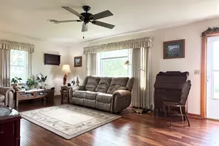 260 E 3300 North Rd, Herscher, IL 60941 - Photo 14