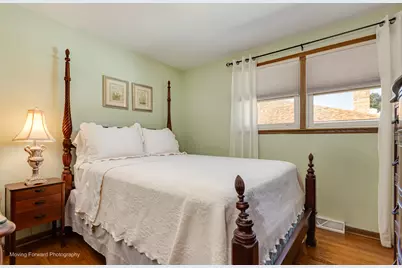 2923 Downing Avenue W, Westchester, IL 60154 - Photo 14