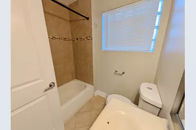 8825 S California Avenue, Evergreen Park, IL 60805 - Photo 6
