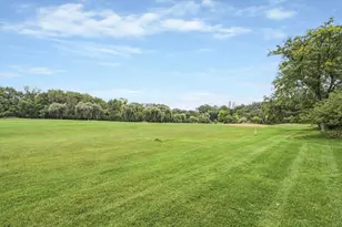 862 Oak Hill Rd, Lake Barrington, IL 60010 - Photo 38