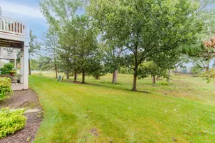 210 Shadow Creek Circle, Vernon Hills, IL 60061 - Photo 36