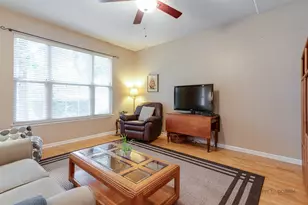 210 Shadow Creek Circle, Vernon Hills, IL 60061 - Photo 4