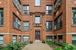 6701 N Bosworth Ave, Chicago, IL 60626 - Photo 2