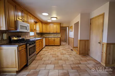 1033 W Hawkins Street, Kankakee, IL 60901 - Photo 12