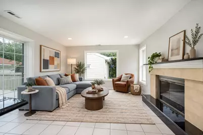7261 N East Prairie Road, Lincolnwood, IL 60712 - Photo 10