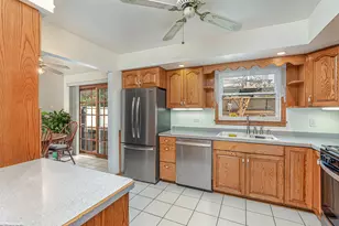 5443 W 83 Pl, Burbank, IL 60459 - Photo 6