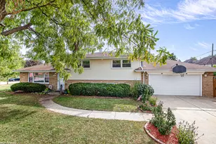 5443 W 83 Pl, Burbank, IL 60459 - Photo 1