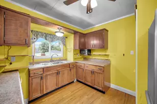 103 N Harvard Ave, Villa Park, IL 60181 - Photo 10