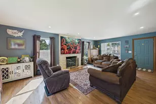 1306 Kathleen Ct, Antioch, IL 60002 - Photo 6