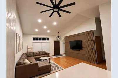 168 Woodlet Lane, Bolingbrook, IL 60490 - Photo 2