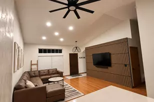 168 Woodlet Ln, Bolingbrook, IL 60490 - Photo 2