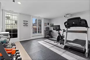 363 W Superior St, Chicago, IL 60654 - Photo 28
