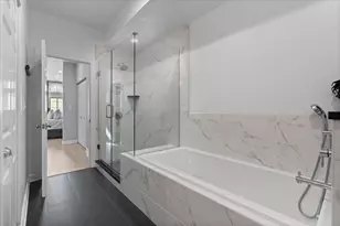 363 W Superior St, Chicago, IL 60654 - Photo 20