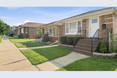 9314 S Colfax Avenue, Chicago, IL 60617 - Photo 2