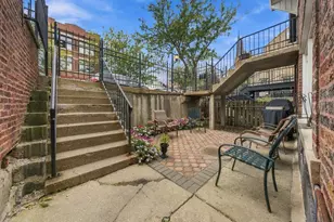 2315 S Hoyne Ave, Chicago, IL 60608 - Photo 8