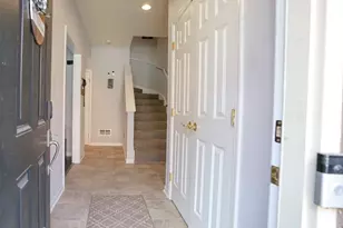 155 Festival Ct, Elgin, IL 60120 - Photo 2