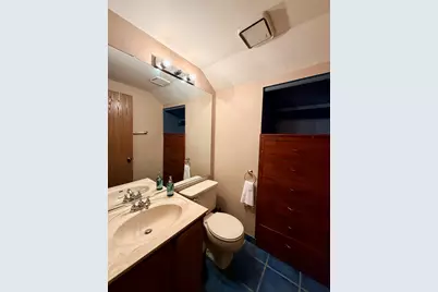 4604 Mumford Drive, Hoffman Estates, IL 60192 - Photo 10