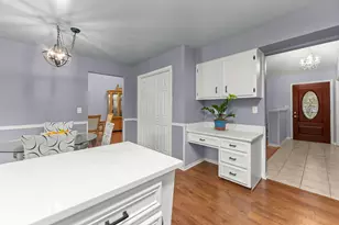 2613 Midland Dr, Naperville, IL 60564 - Photo 12