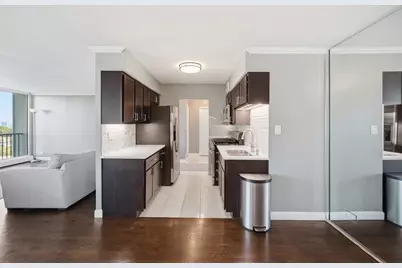 40 N Tower Road #7E, Oak Brook, IL 60523 - Photo 8