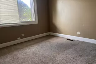 1289 Ct E Ct, Hanover Park, IL 60133 - Photo 8