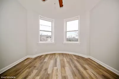 5648 S Calumet Avenue, Chicago, IL 60637 - Photo 8