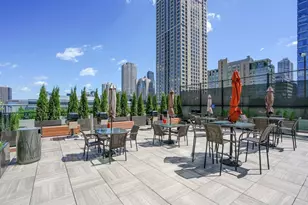 345 N La Salle Dr, Chicago, IL 60654 - Photo 32