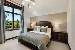 10120 Sagebrush Ct, Truckee, CA 16196 - Photo 14