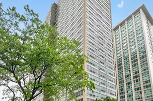 3550 N Lake Shore Dr, Chicago, IL 60657 - Photo 2