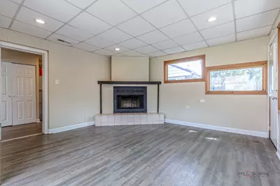 2821 Dempster Street, Park Ridge, IL 60068 - Photo 12