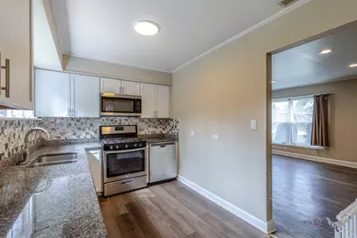 2821 Dempster Street, Park Ridge, IL 60068 - Photo 8