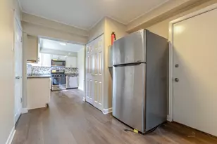 2821 Dempster St, Park Ridge, IL 60068 - Photo 10