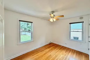 5816 W Greenleaf Ave, Chicago, IL 60646 - Photo 12