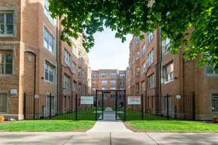 1357 W Estes Ave, Chicago, IL 60626 - Photo 1
