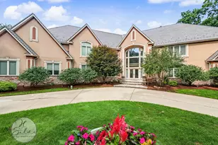 11022 Ayrshire Ct, Woodstock, IL 60098 - Photo 2