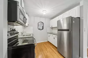 30 E Division St, Chicago, IL 60610 - Photo 14