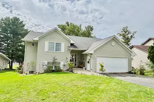 134 Valhalla Dr, Poplar Grove, IL 61065 - Photo 2